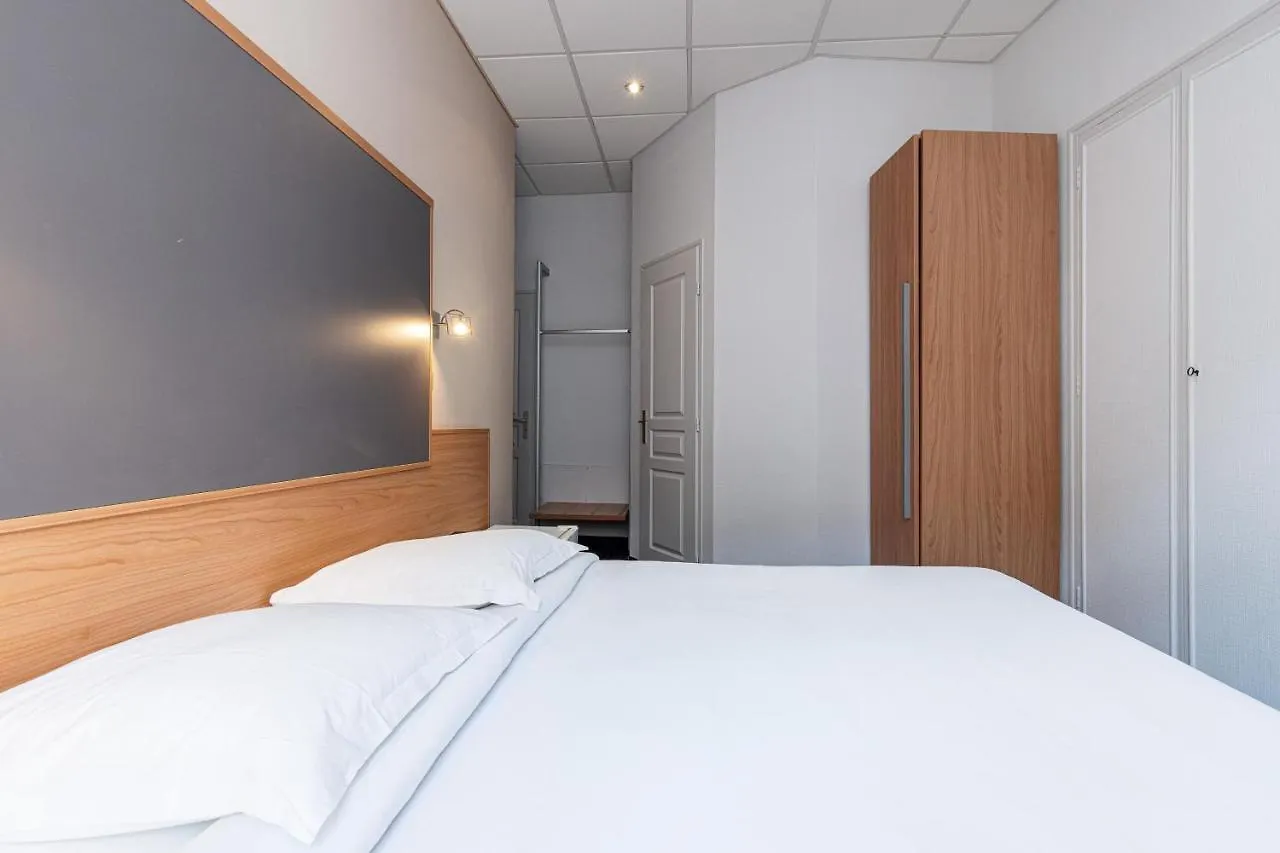 **  Modern Waikiki Hotel Канны Франция